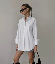 Load image into Gallery viewer, Crisp Lapel/Large Cuff White Button Down
